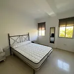 Privadas Con Bano Compartido En Espectacular Piso