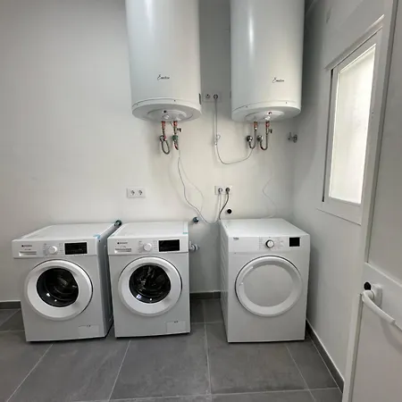 Privadas Con Bano Compartido En Espectacular Piso