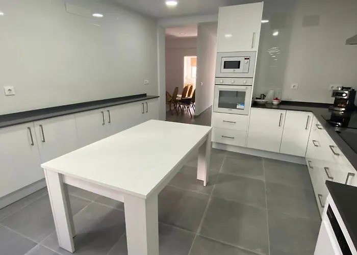 Privadas Con Bano Compartido En Espectacular Piso * Jerez de la Frontera