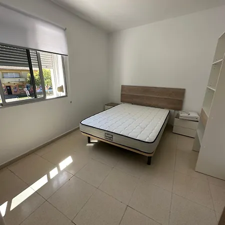 بيت شباب Privadas Con Bano Compartido En Espectacular Piso