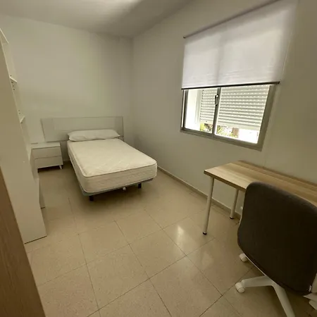 Privadas Con Bano Compartido En Espectacular Piso Ostello *