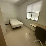 Privadas Con Bano Compartido En Espectacular Piso Hostel *