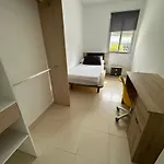 Privadas Con Bano Compartido En Espectacular Piso Hostel *