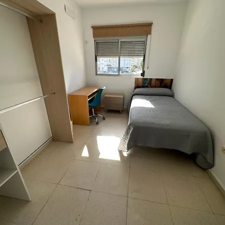 Privadas Con Bano Compartido En Espectacular Piso Hostel